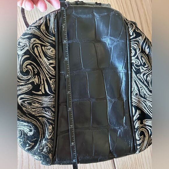Park Ave Int Vintage genuine leather alligator brocade and metal detailing purse - Picture 9 of 10